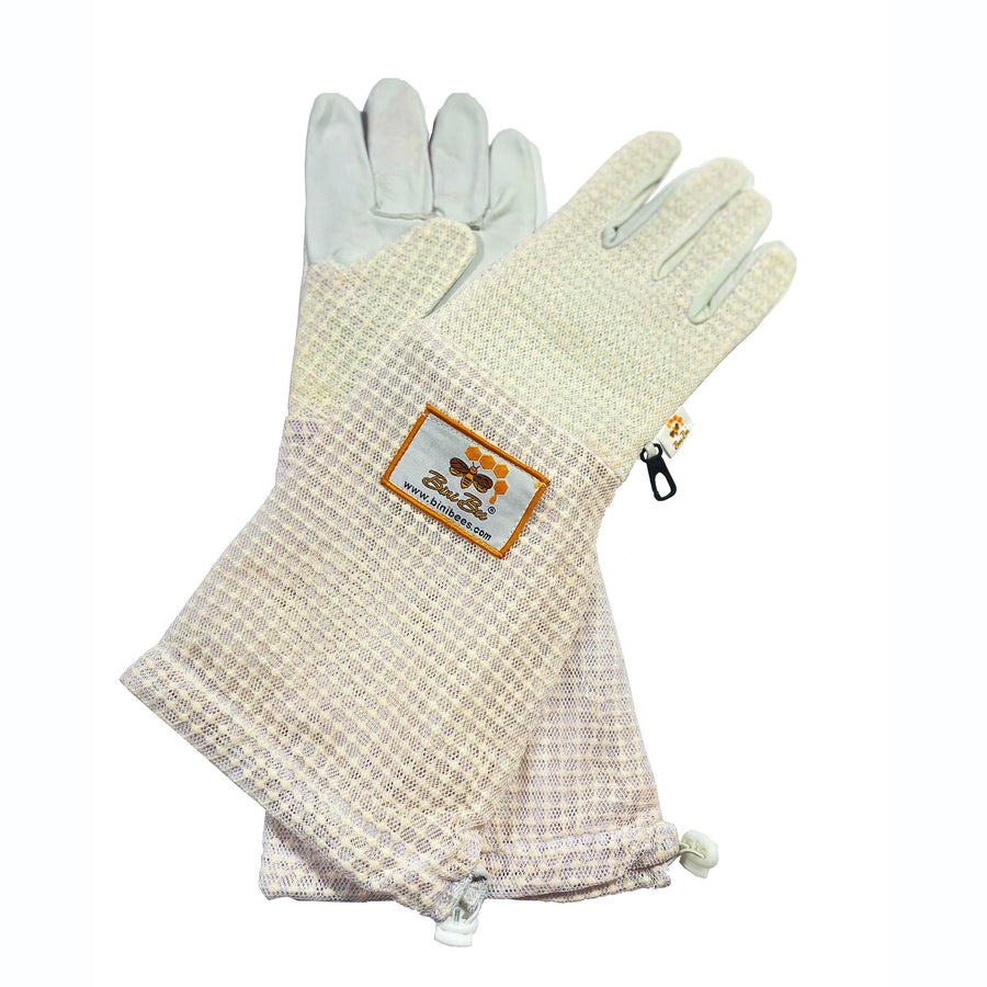 Ventilated beekeeping gloves with leather palm and protective mesh cuff
