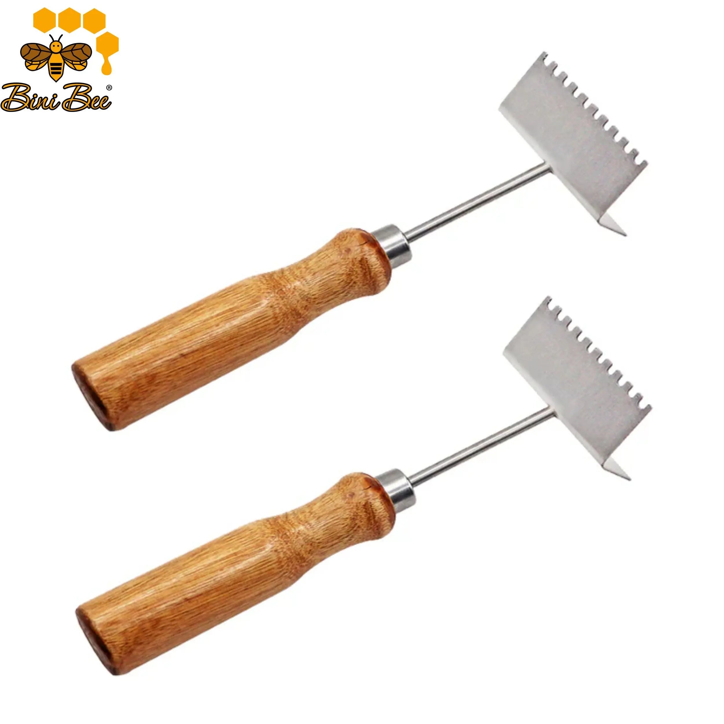 Close-up of a stainless steel queen excluder cleaner tool with a wooden handle, showing the notched teeth cleaning wax from a metal beehive grid.